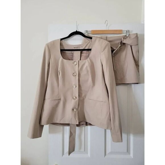 L'Academie Fifi Jacket and Ebbi Skirt in Beige XL NWT - Picture 5 of 12